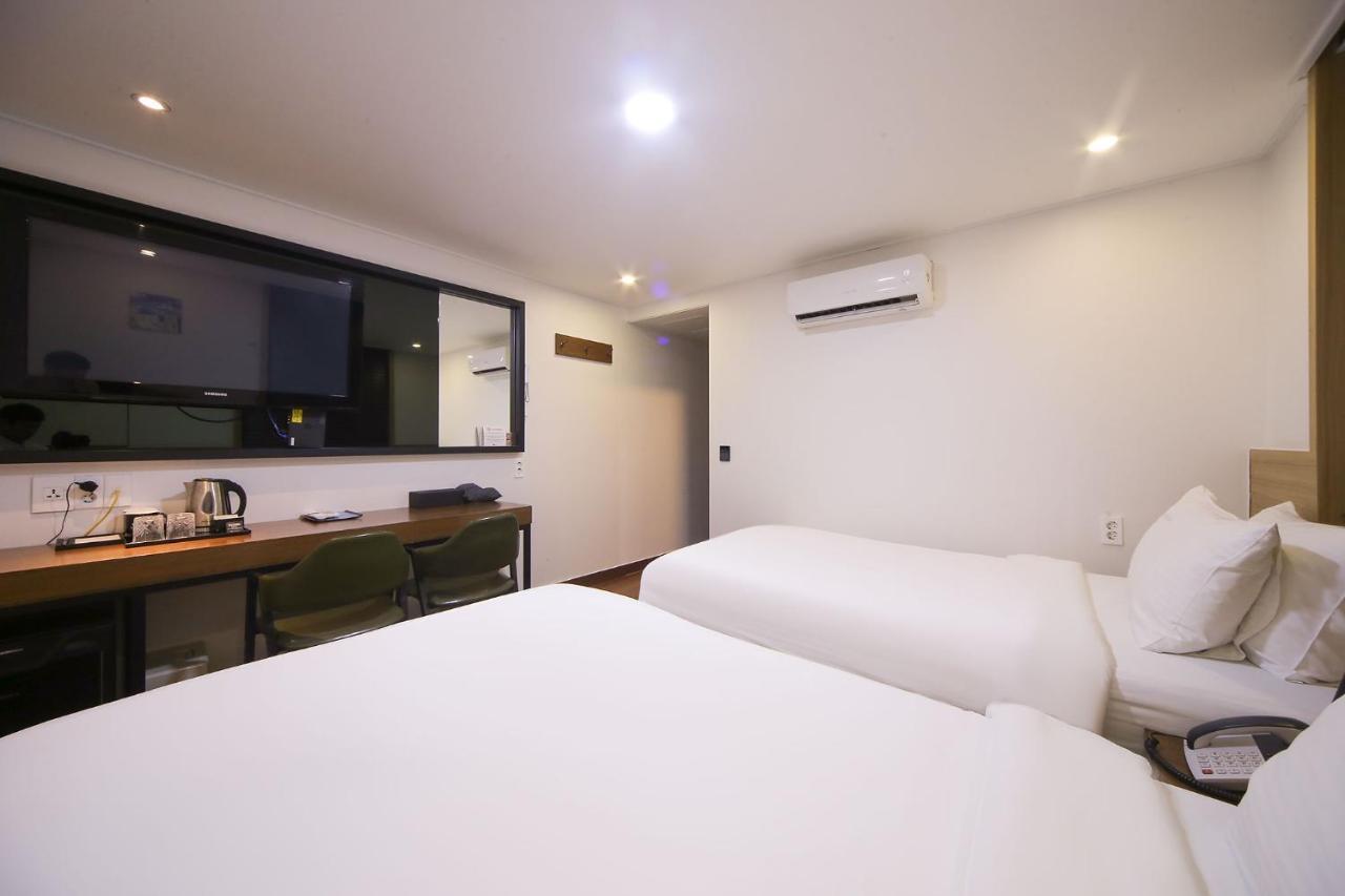 The Bs Hotel Busan Station מראה חיצוני תמונה