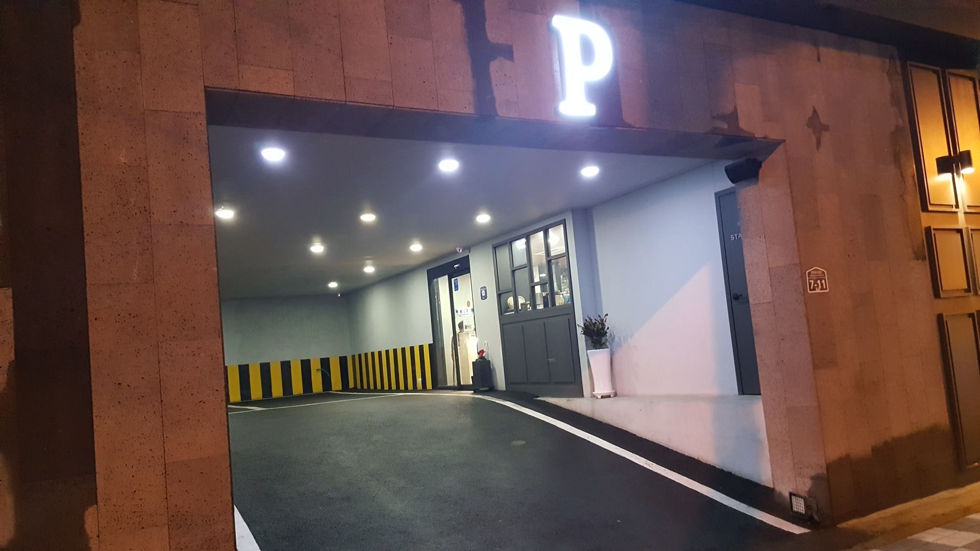 The Bs Hotel Busan Station מראה חיצוני תמונה