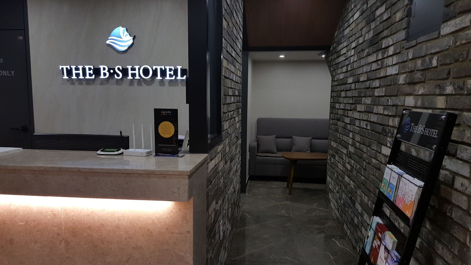 The Bs Hotel Busan Station מראה חיצוני תמונה